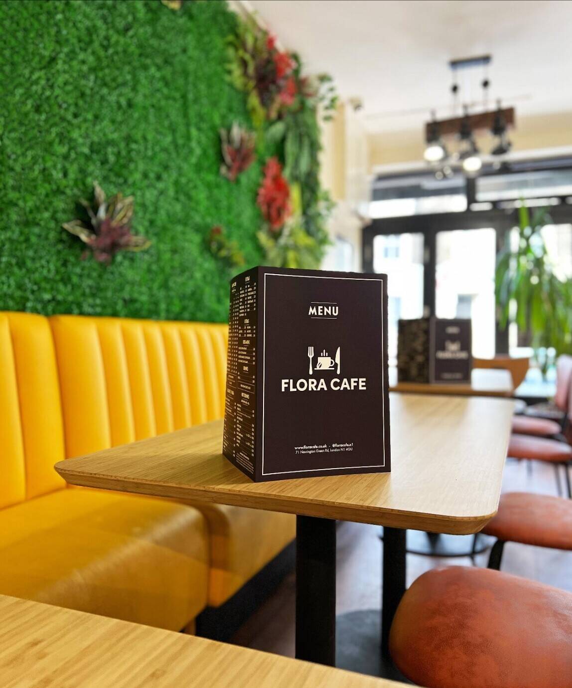 Cafe bistro for sale in a prominent location in Islington