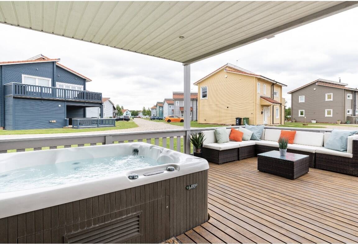 Luxury lodge run as successful Airbnb 
