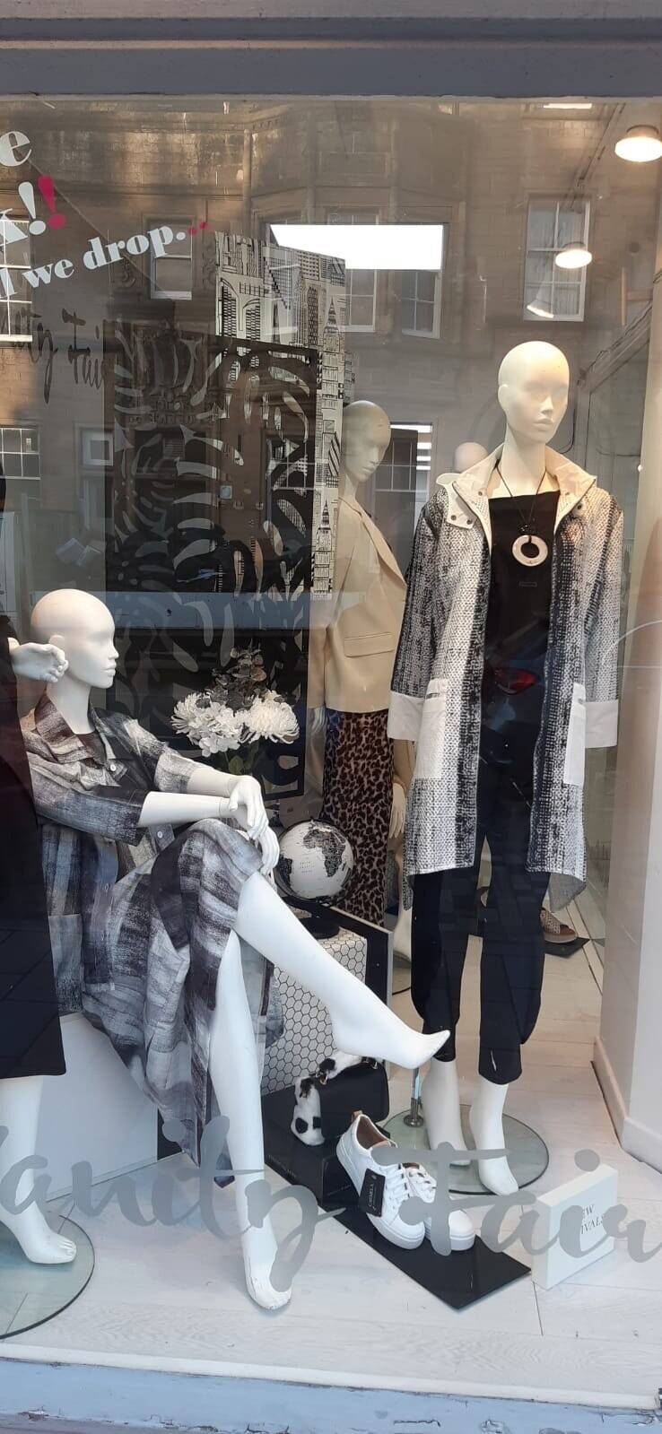 Profitable Ladies clothing boutique for sale in Helensburgh Photo 2
