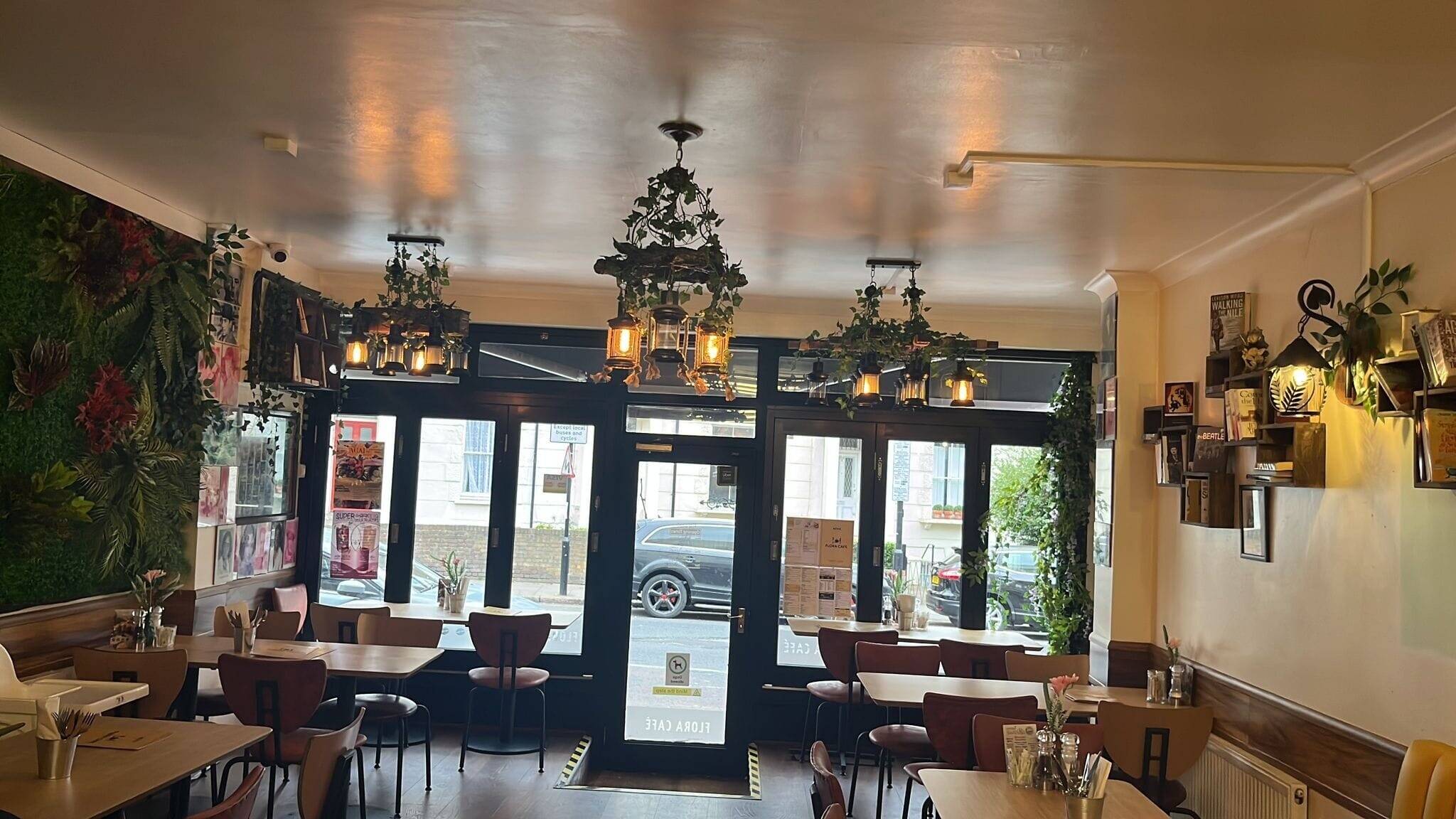 Cafe Bistro in Newington Green / Islington Photo 2