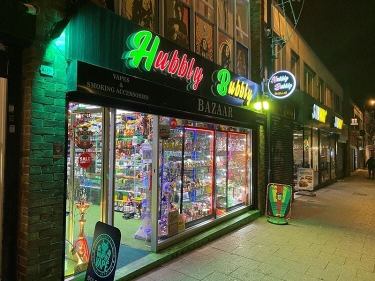 Well established wholesalers of smoking accessories and vapes shops for sale