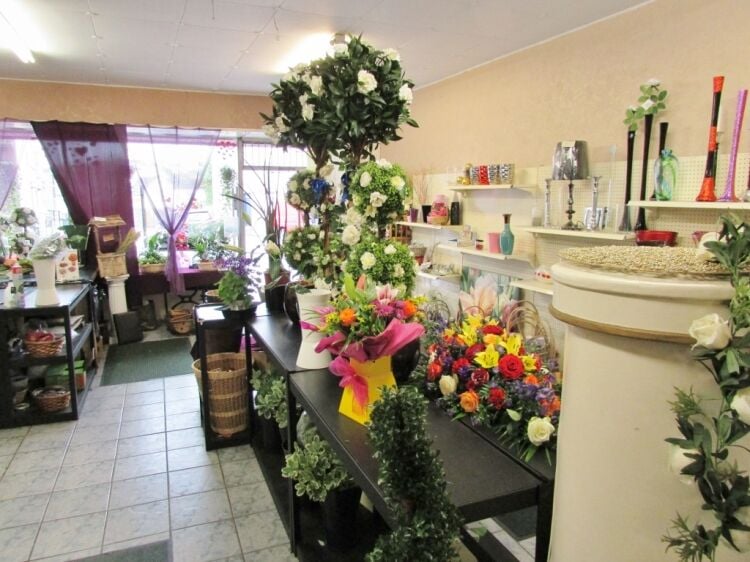 Busy Florist Business/Investment Opportunity Photo 2