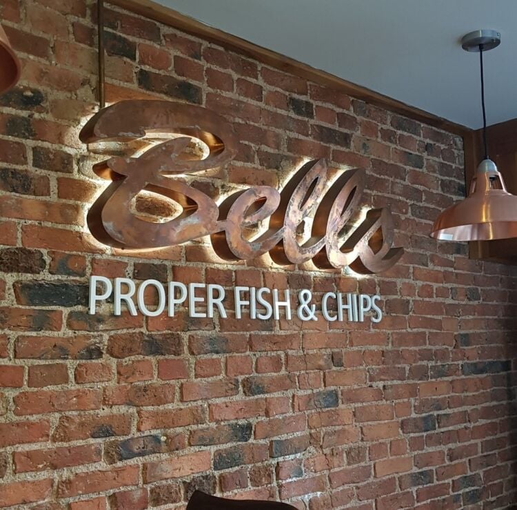 Specialist Commercial Sign Writing Business Photo 2