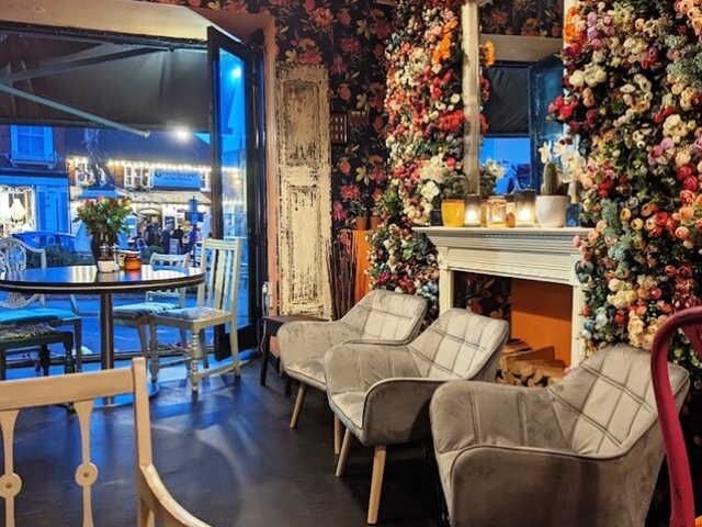 Licensed Italian Restaurant for Sale