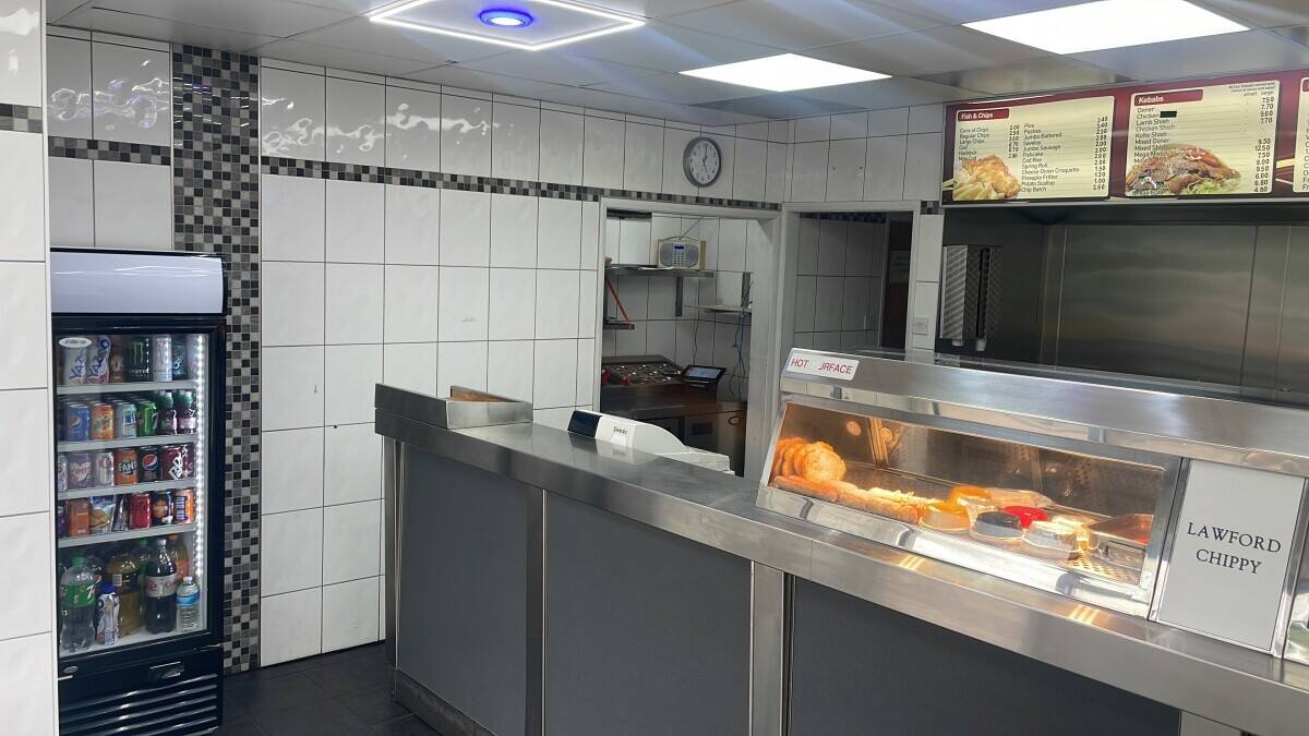 Takeaway For sale in Rugby pizzas kebabs burgers fish and chips fried chicken