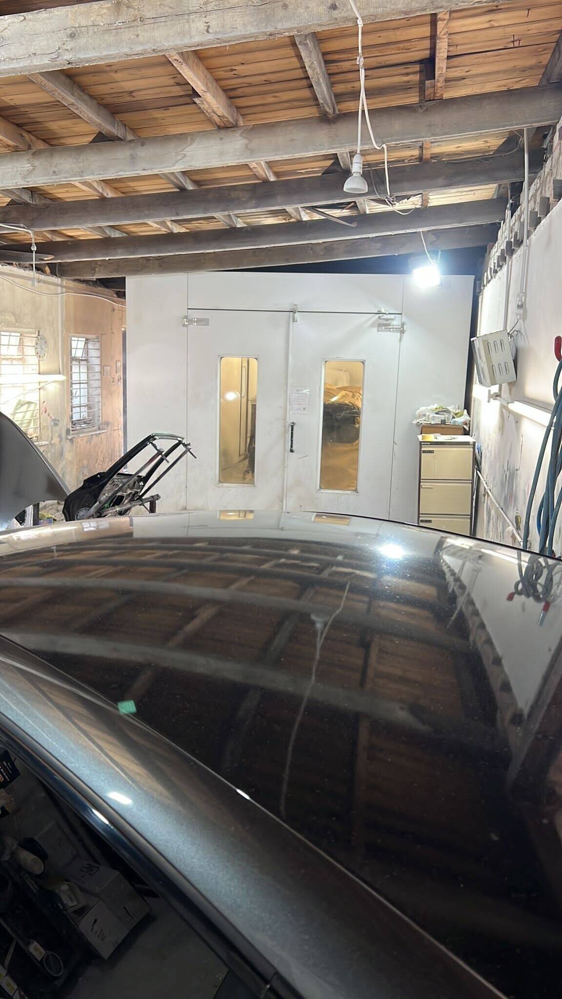 Car Vehicle Repair Garage and M.O.T Station Photo 3