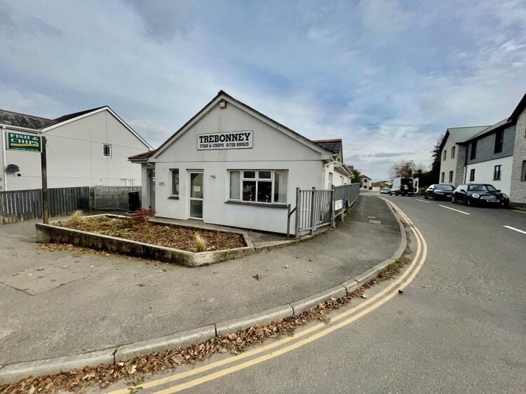 Freehold Fish & Chip Restaurant & Takeaway Located In Roche Photo 2