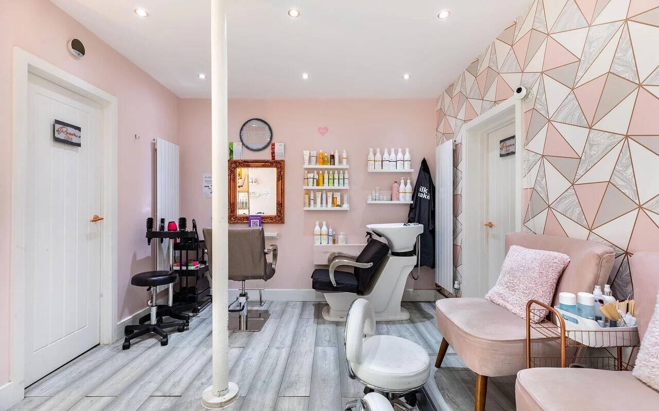 Stunning Beauty & Hair Salon for sale DA1