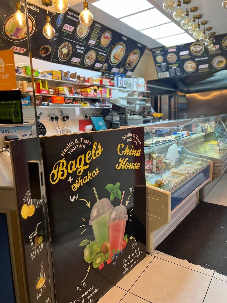 Chinese food and Bagel + shakes takeaway for sale in Willesden