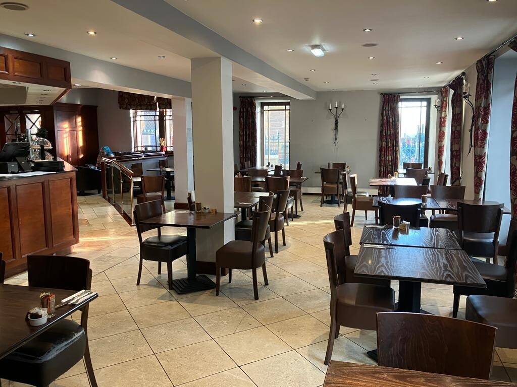 Unique Opportunity to Purchase a Successful Thriving Business in the Centre of Stornoway Photo 2