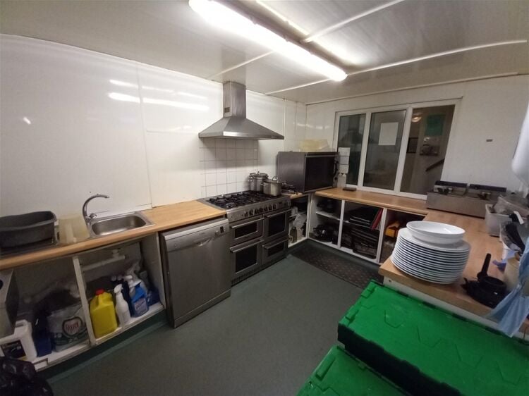 Outside Catering For Sale in Doncaster Photo 2