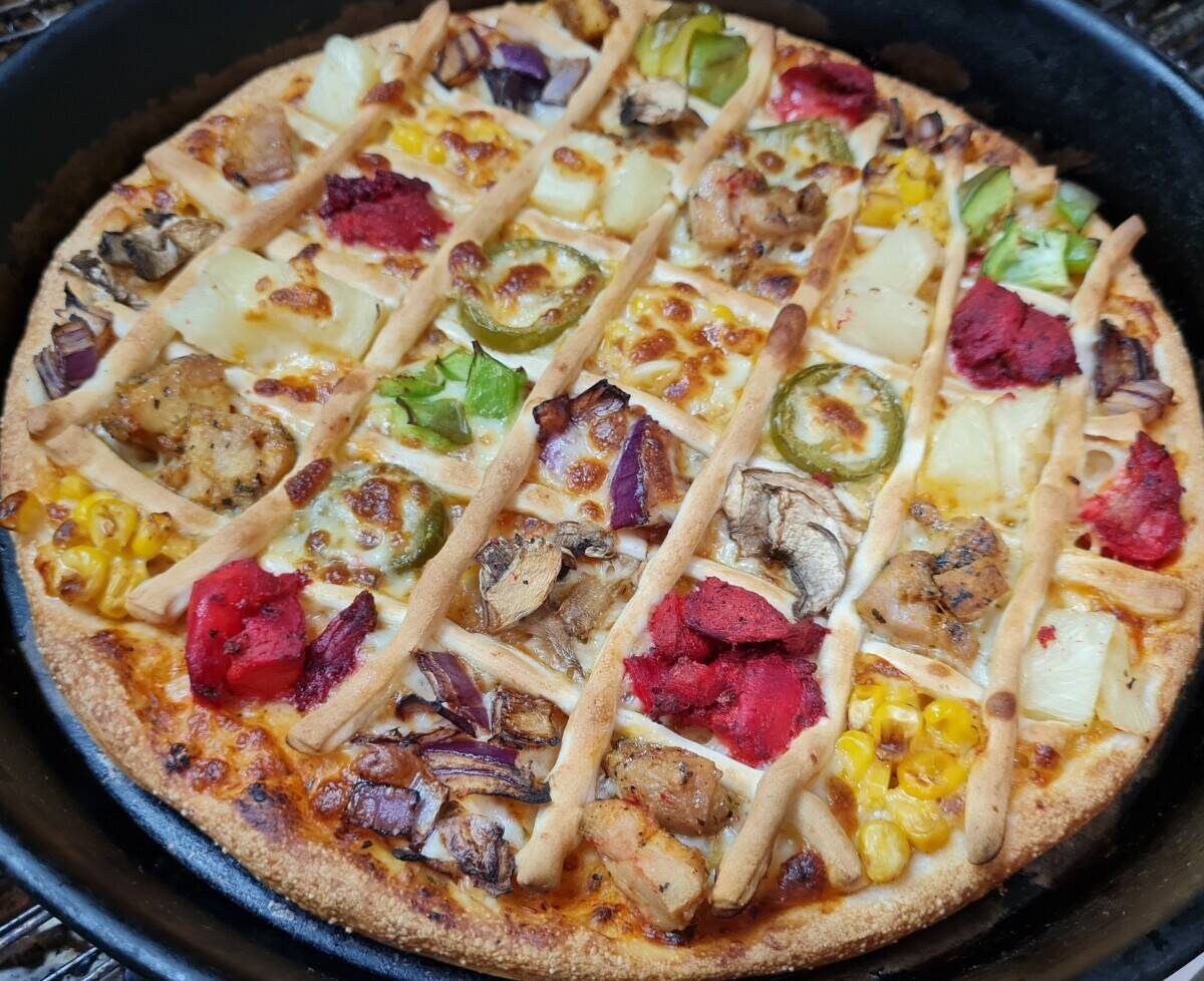 Fast food pizza takeaway in Worcestershire making between 10k and 12k weekly sales