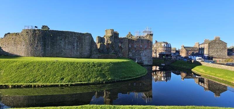 Long Established & Award Winning Public House & 4 Flats in Rothesay, Isle of Bute Photo 2