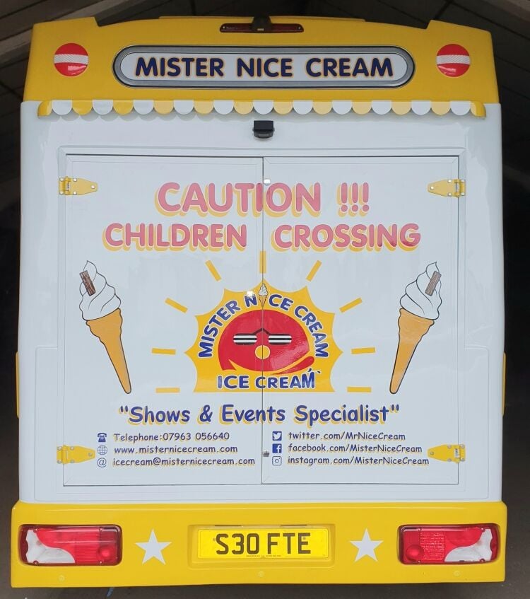 Fully Relocatable, Mobile Ice Cream and Dessert Business for Sale in Oxfordshire Photo 2