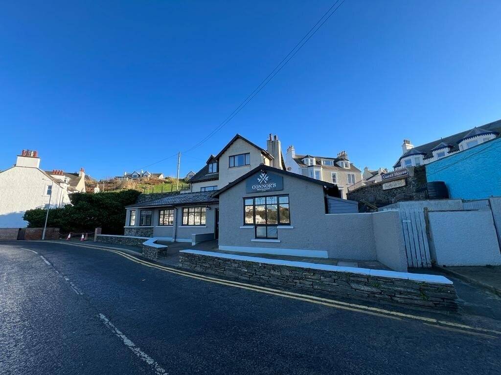 A superb coastal restaurant/development opportunity in sought after village (ref 1633)