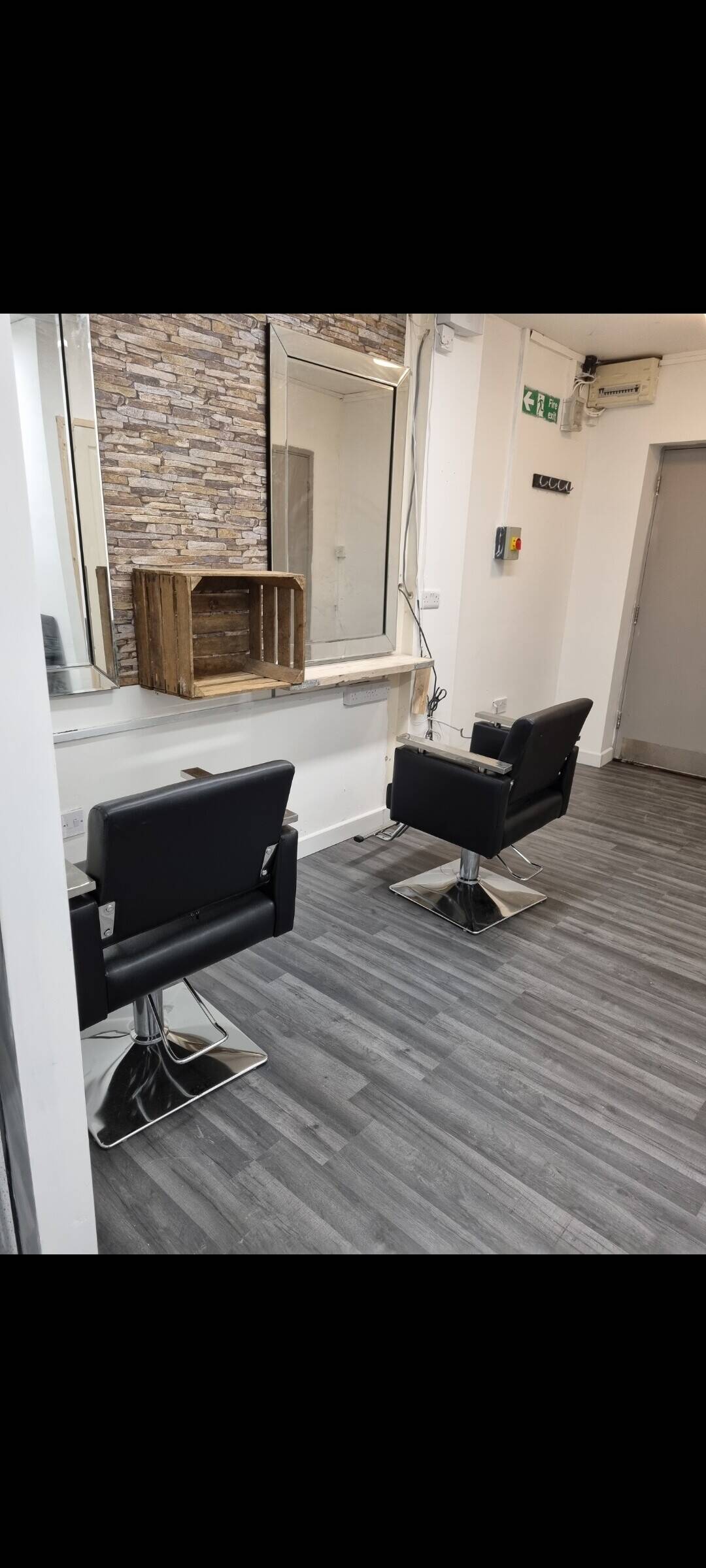 Barbers for sale in Derby Photo 2