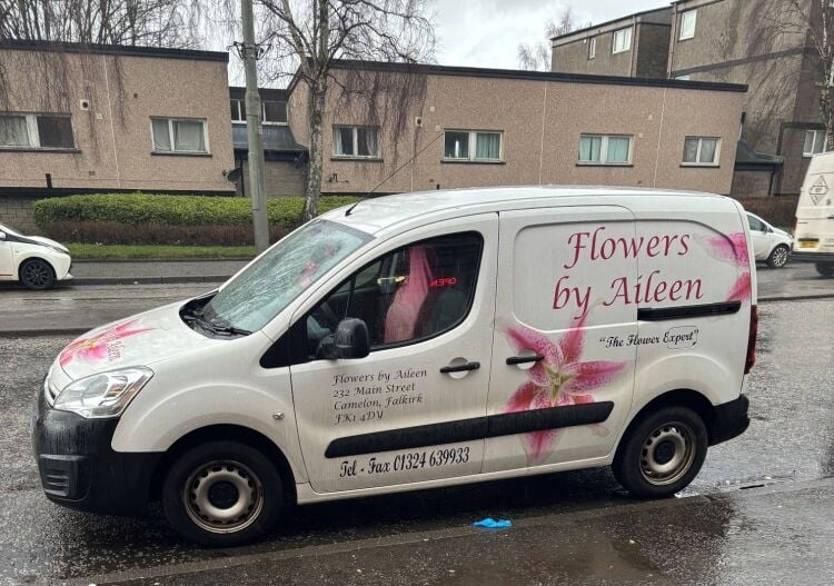 Long Established Florist - Falkirk Photo 2