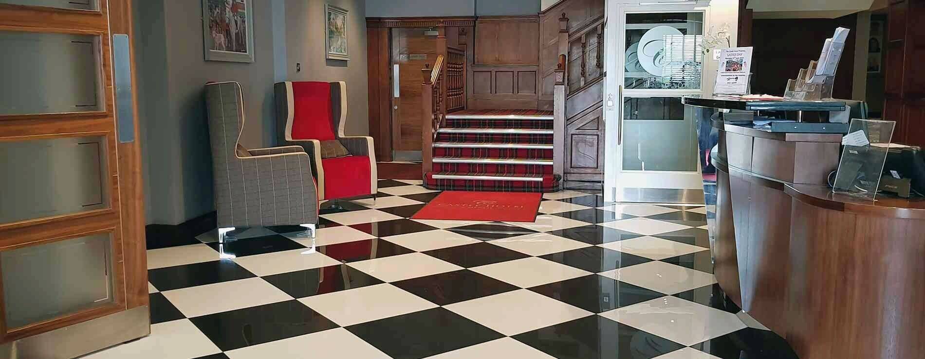 WEST GLAMORGAN (NEATH PORT TALBOT) - TOWN CENTRE 30 BEDROOM HOTEL Photo 2
