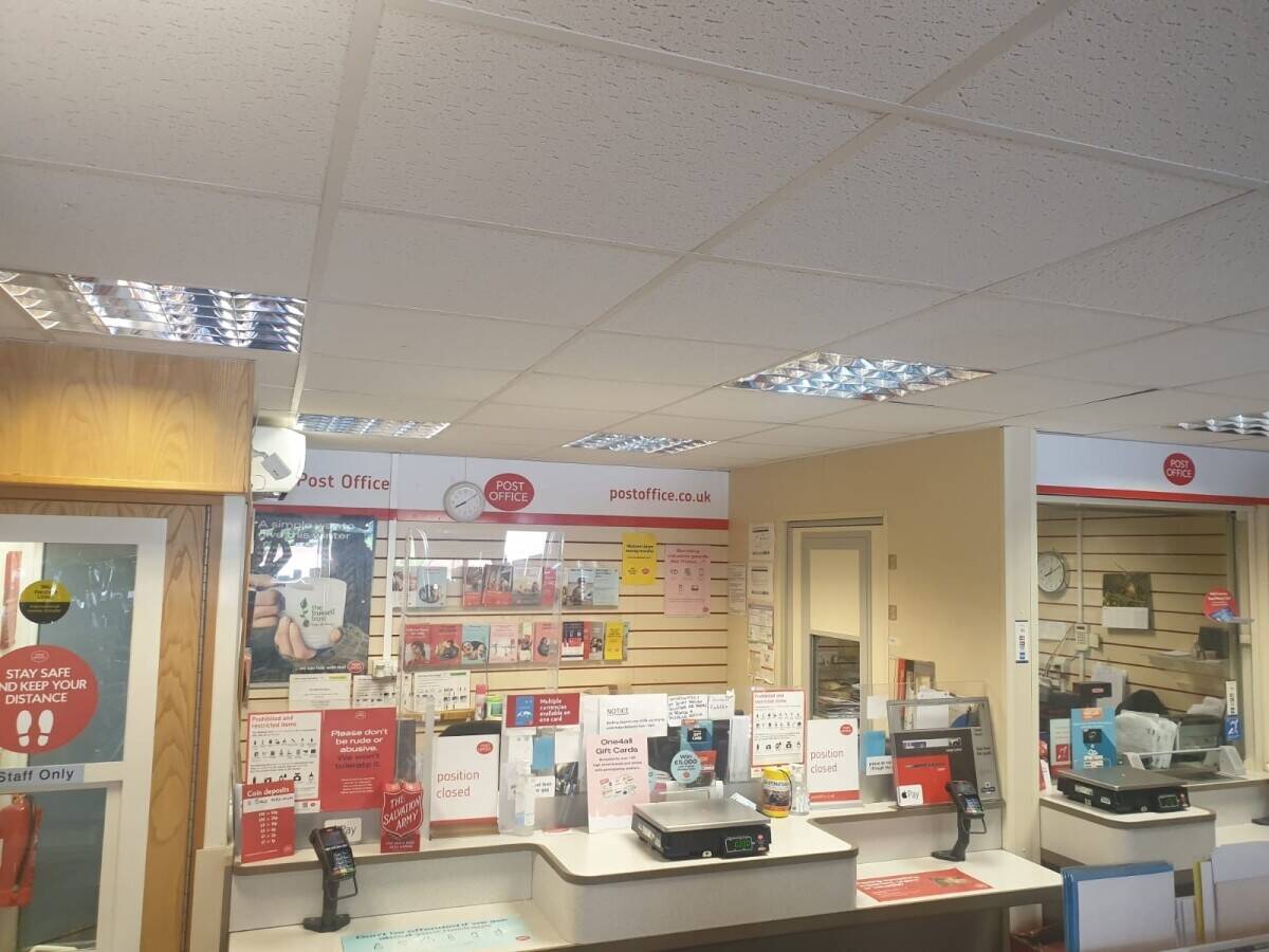PRICE REDUCED HIGH SALARY POST OFFICE AND RETAIL SHOP WITH FLAT IN MICKLEOVER DERBYSHIRE FOR SALE