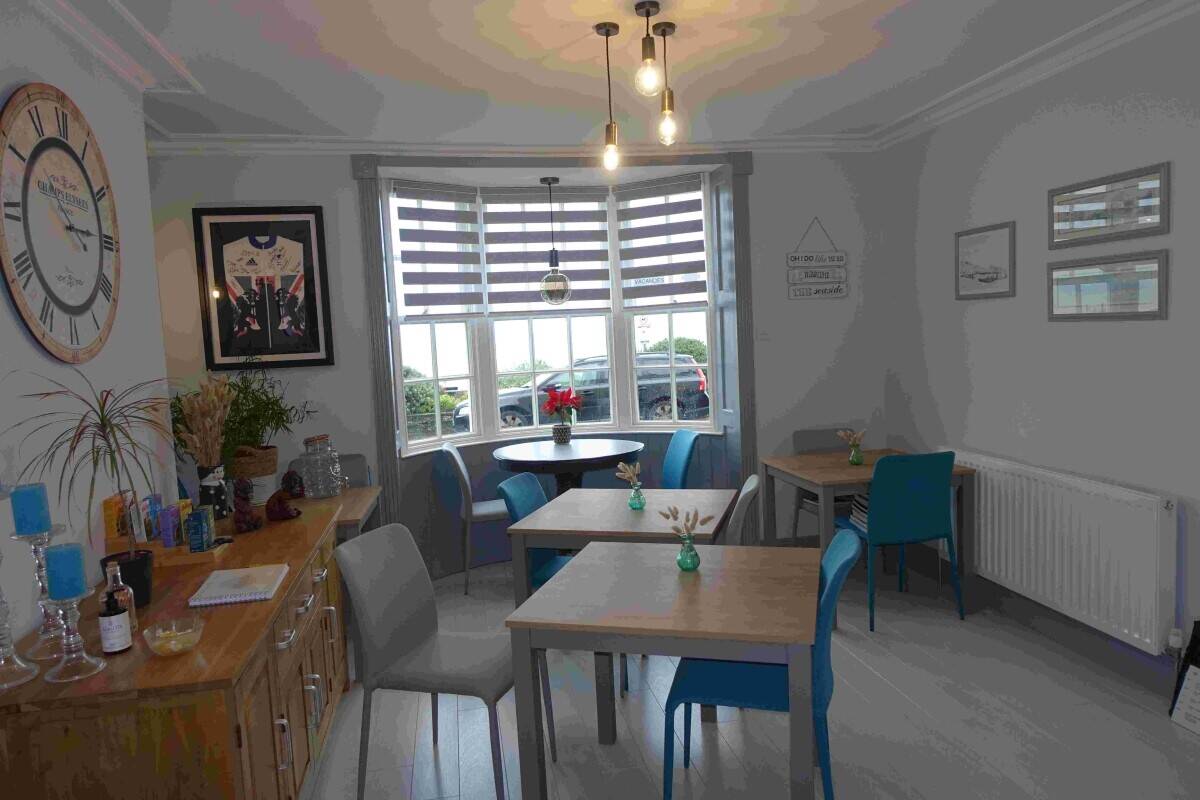 Superb Seafront Guest House Voted Best in The South West Photo 2
