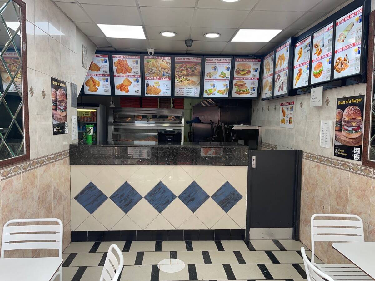 Fried Chicken and Pizza takeaway