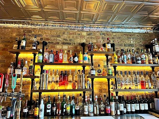Stylish Restaurant And Bar for Sale
