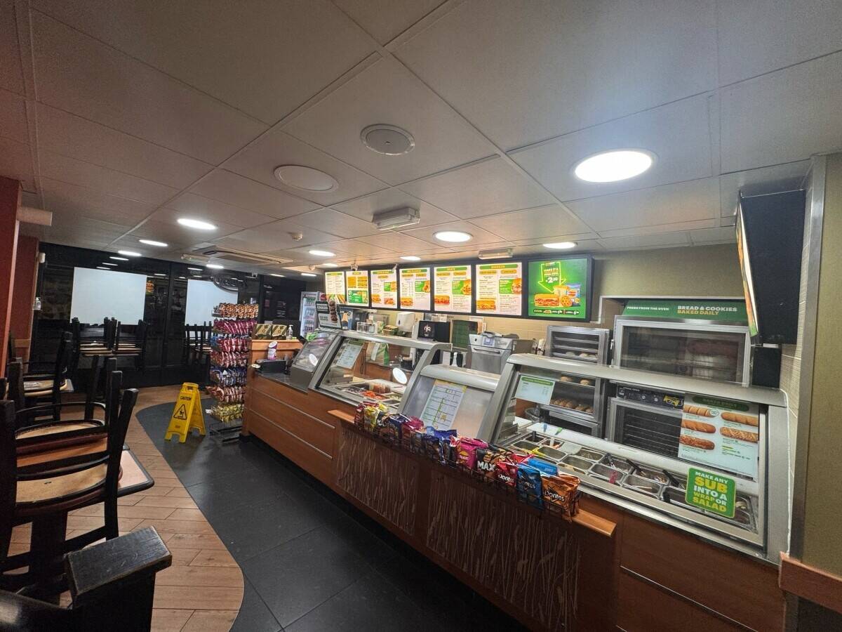 Exceptional Business Opportunity: Subway Franchise For Sale in Sittingbourne! Photo 2