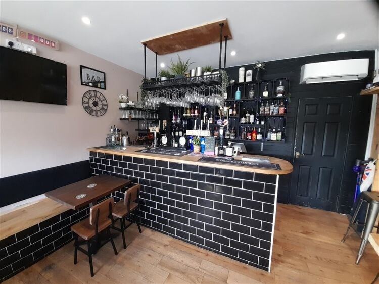 Licenced Trade, Pubs & Clubs For Sale in Chesterfield