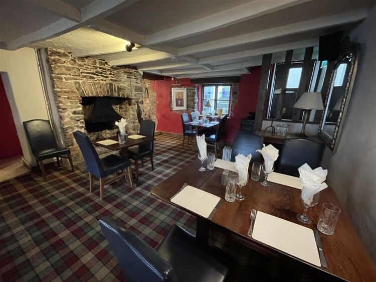 One of Devon’s Finest Country Pubs For Sale in Paignton Photo 2
