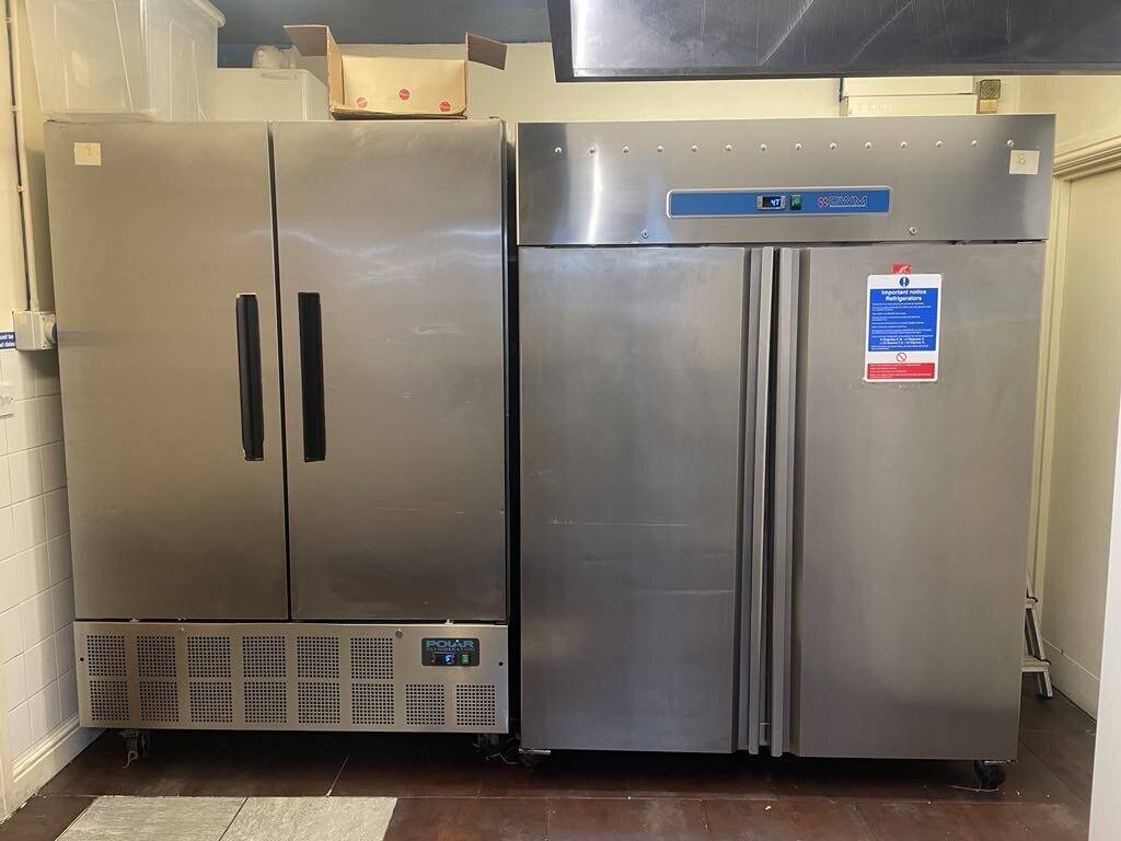 Takeaway & Desserts for sale, spacious workspace allowing alternative uses Photo 3