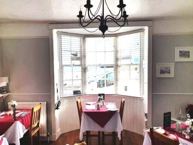 Superb Guest House right on the Beach Photo 2