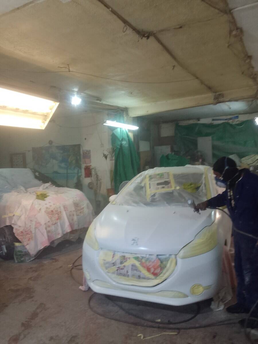 Bodywork garage for sale