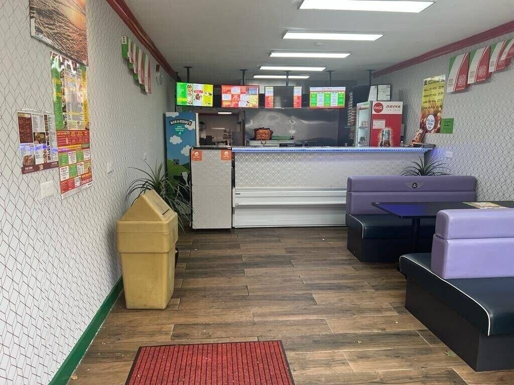 Established Pizza & Takeaway shop for sale in Margate Photo 3