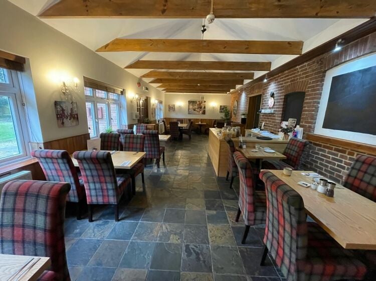 Boutique Hotel (6 bedrooms), Restaurant & Owners Accommodation Photo 2