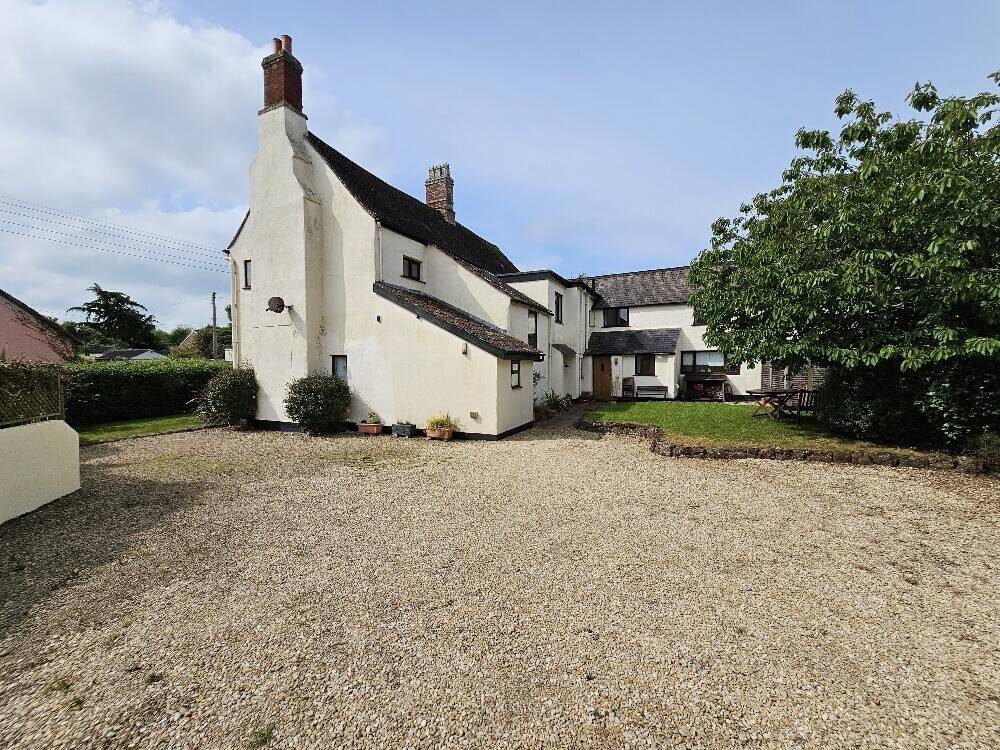 Impressive & Refurbished Bed & Breakfast/Holiday Let, With Full Residential Planning Consent