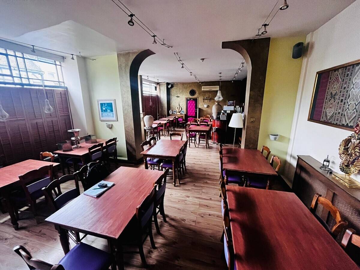 Freehold Investment for Sale in High Wycombe Photo 2