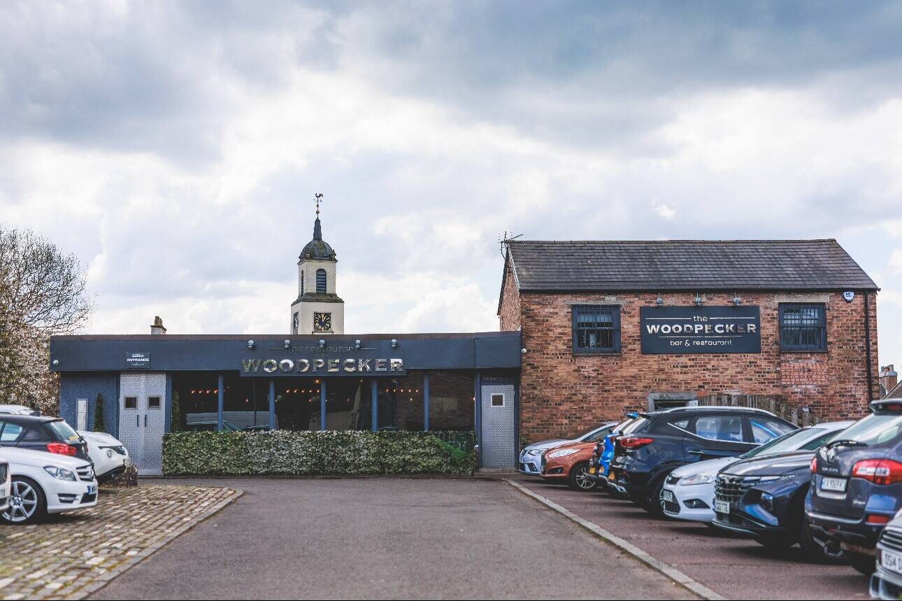 60 Cover Attractive Town Centre Restaurant & 40 Cover Separate Bar