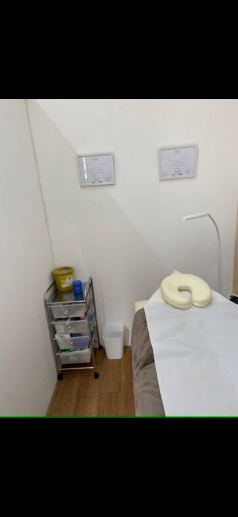Leasehold tanning salon and beauty salon Photo 2