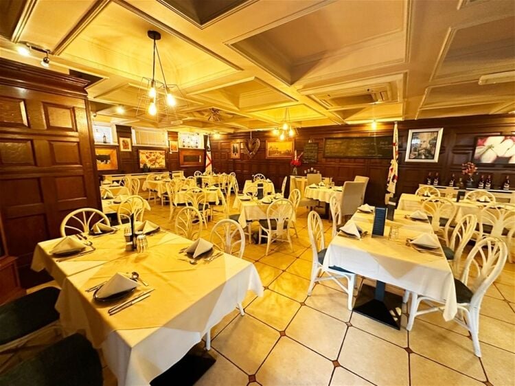 Restaurant in Radcliffe Photo 2