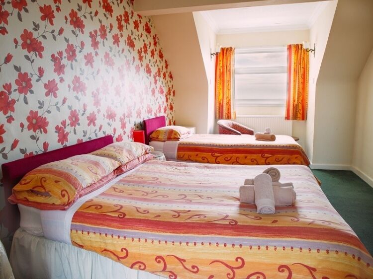 Well established family run Hotel & restaurant for sale Photo 2