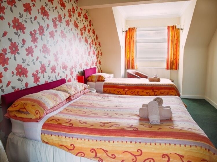 Well established family run Hotel & restaurant for sale Photo 2