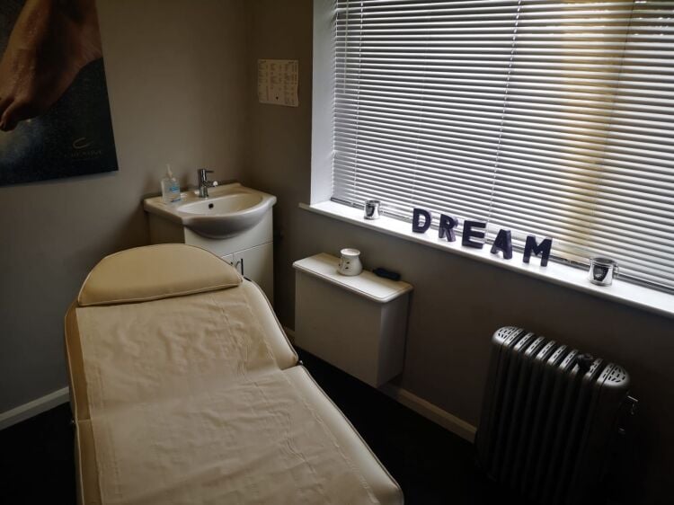 A Very Well Established Hair and Beauty Salon with Huge Potential Photo 2