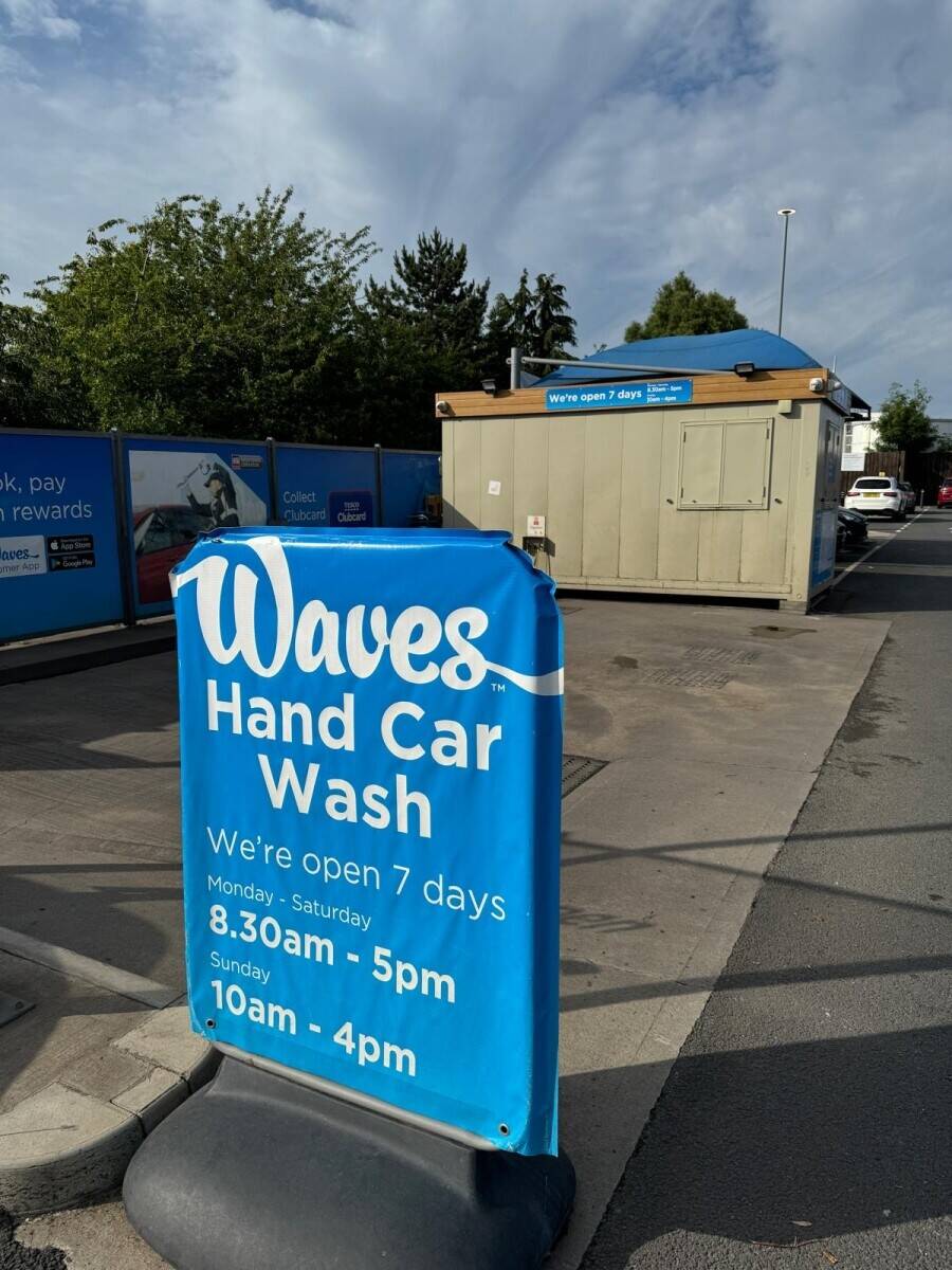 Car wash for sale in Gloucester Business Park, Gloucester Photo 2