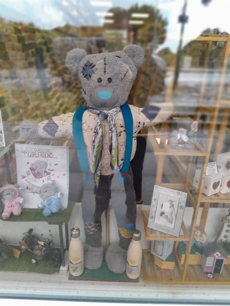 LONG-STANDING AND REPUTABLE CARD AND GIFT SHOP