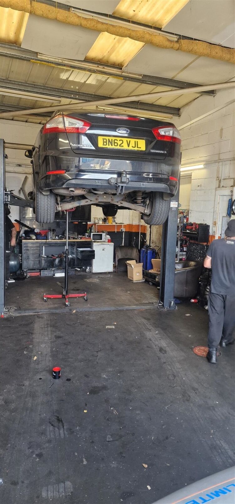 SPECIALIST AUTOMOTIVE CLEANING & MAINTENANCE COMPANY HAMPSHIRE