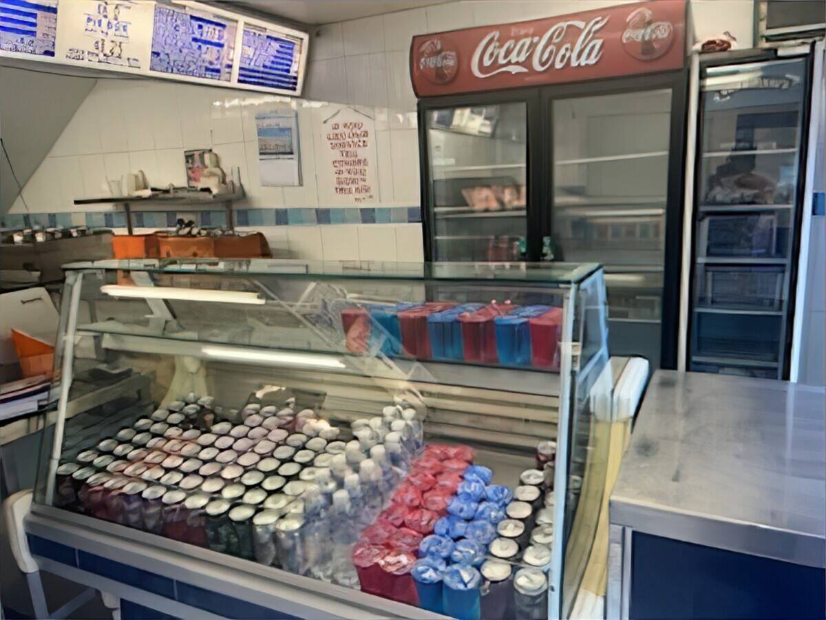 Fish & Chips Shop for Sale in Tamworth, B79 Photo 2