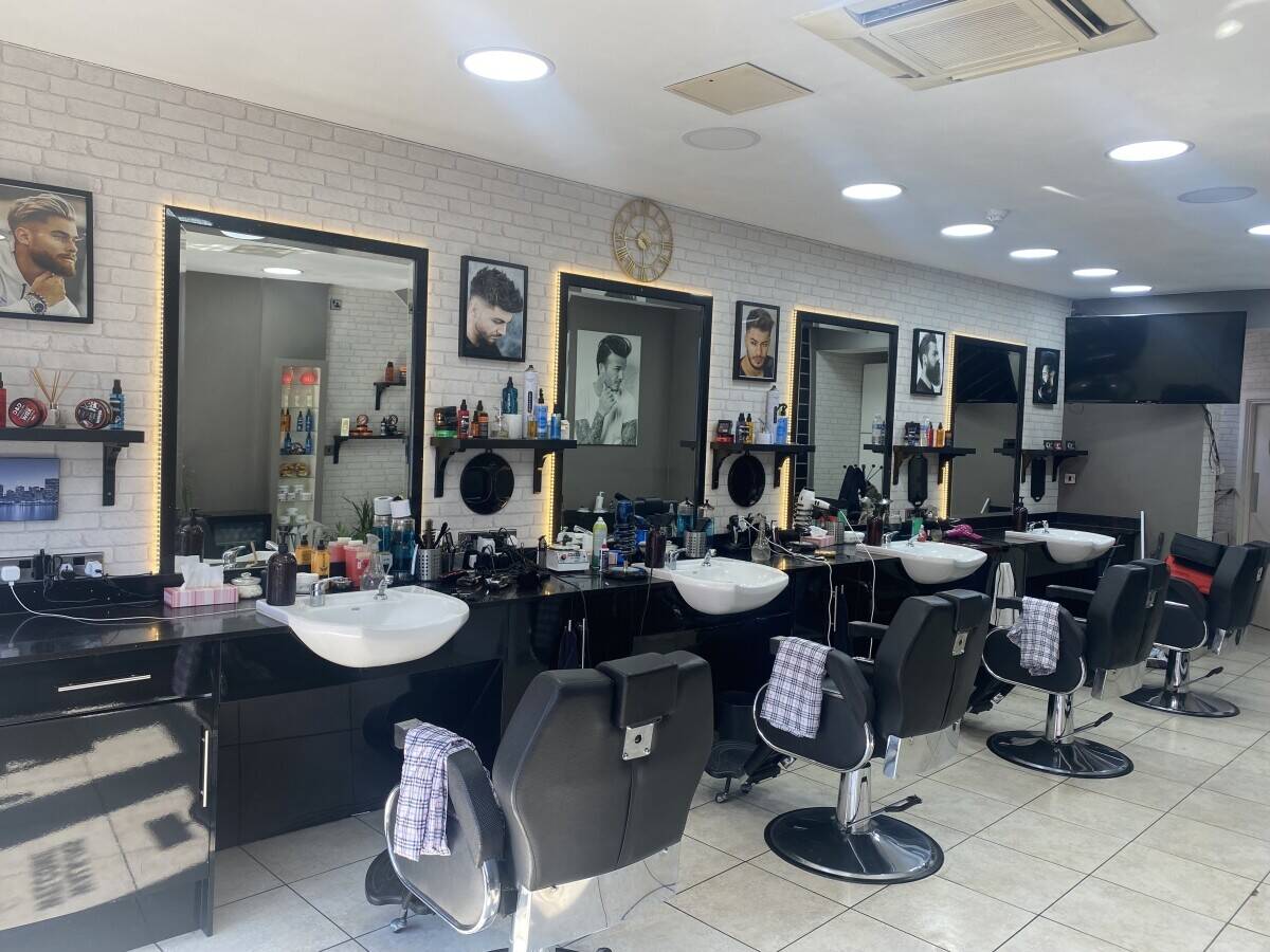 Barber shop for sale in purley/croydon