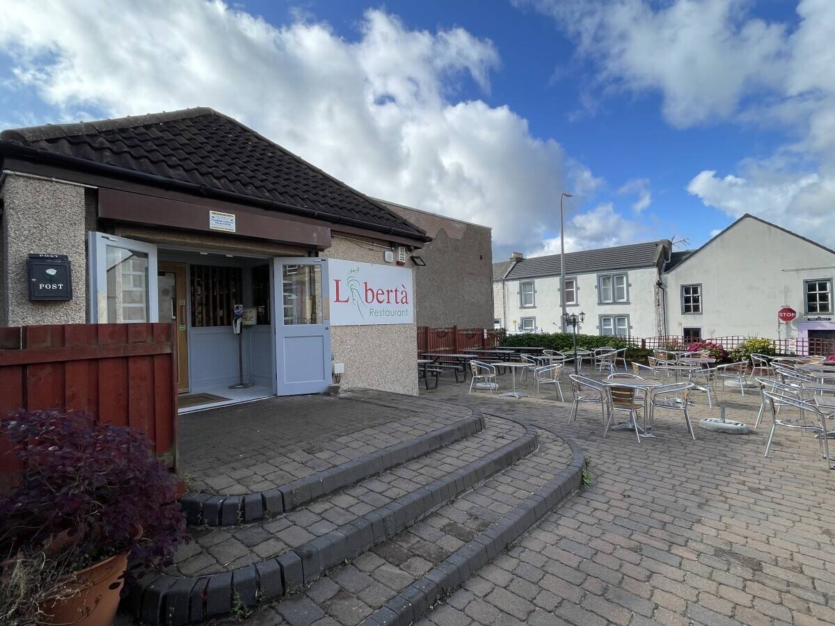 Italian Restaurant in Bathgate for sale, licensed, trading, beer garden, fully fitted Photo 2
