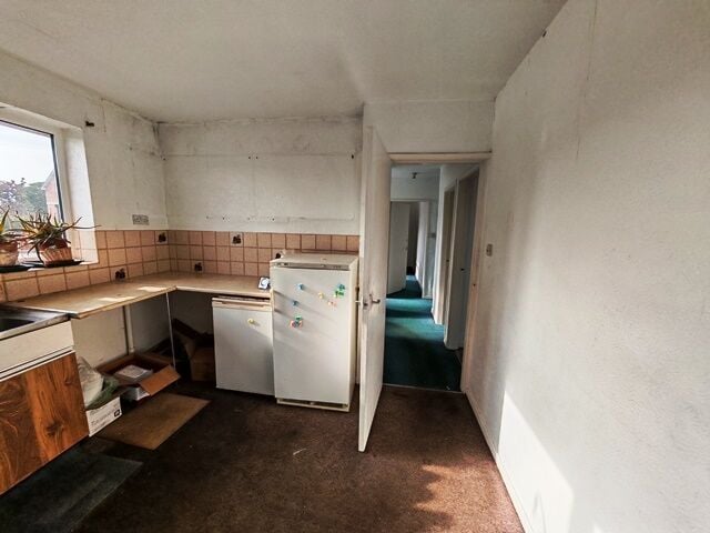Unopposed Chinese Takeaway, With Late Night And Restaurant Licence for Sale