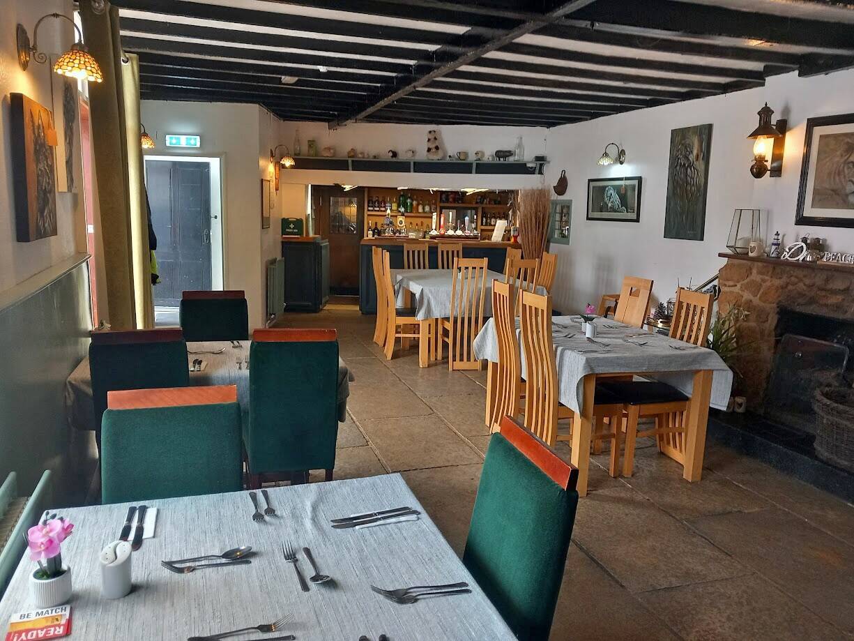 WARWICKSHIRE - CHARACTER FREEHOUSE Photo 2